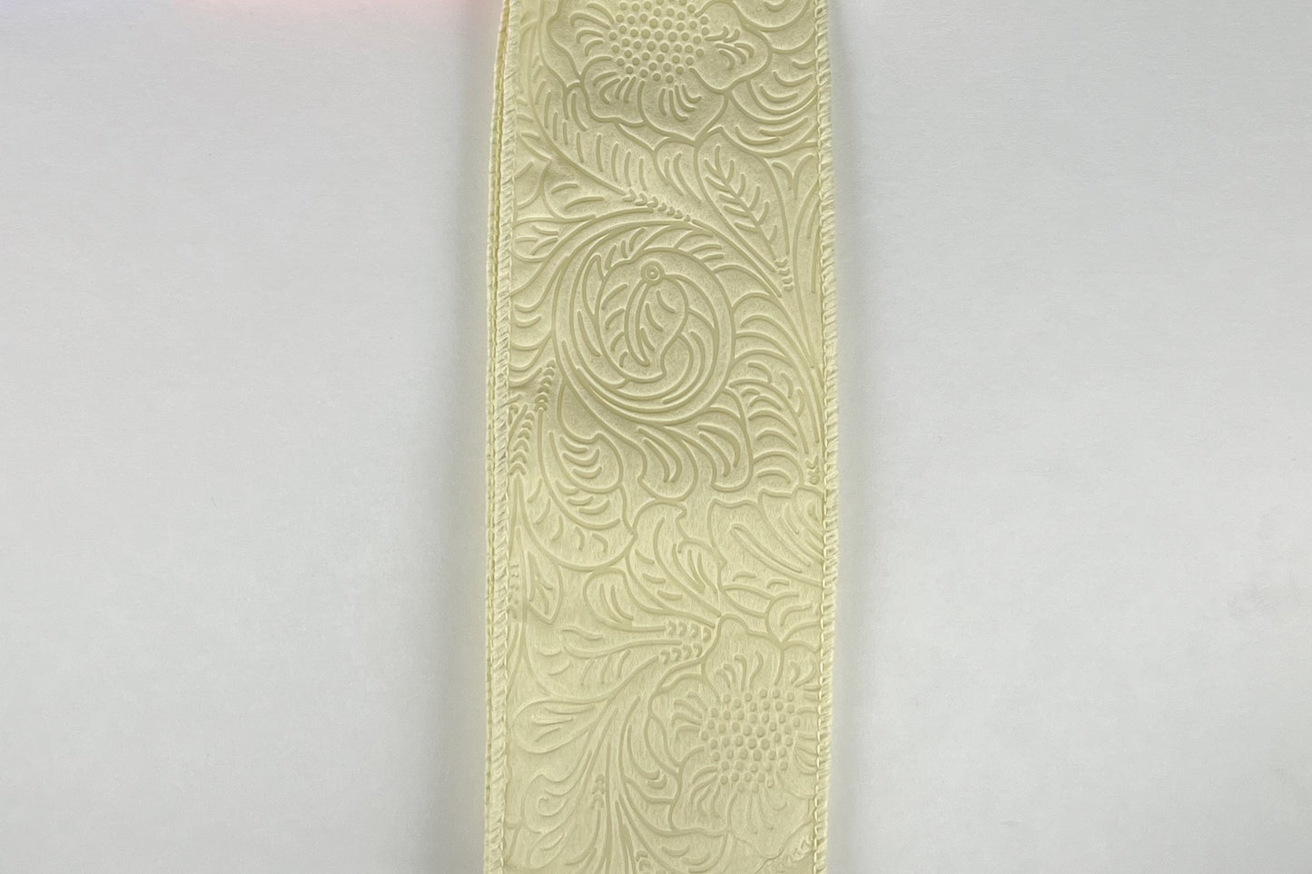 42466-40-18   2.5"X10YDS   Embossed Flower    Ivory