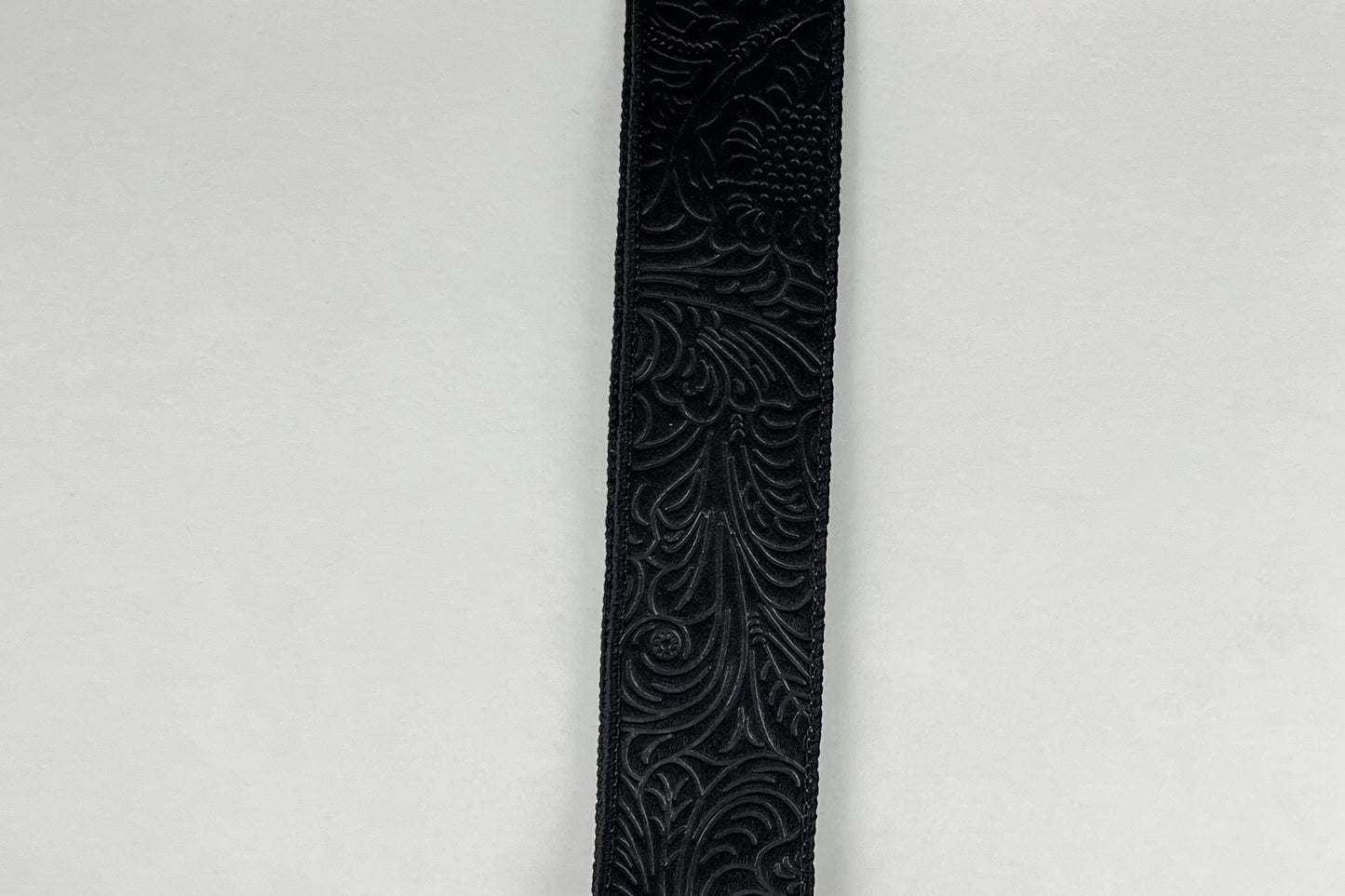 42466-09-21    1.5"X10YDS    Embossed Flower    Black