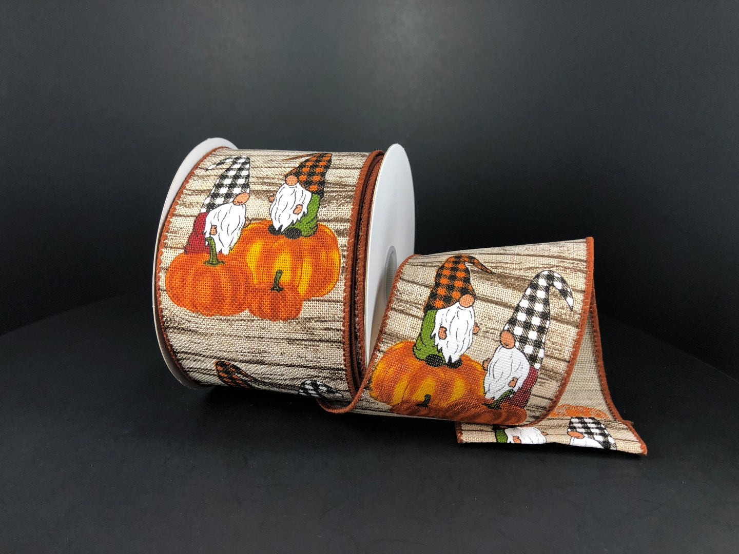 611214047  2.5x10Yds Gnomes W/Pumpkins Plaid Hats  Rust,Blk,WH,Org